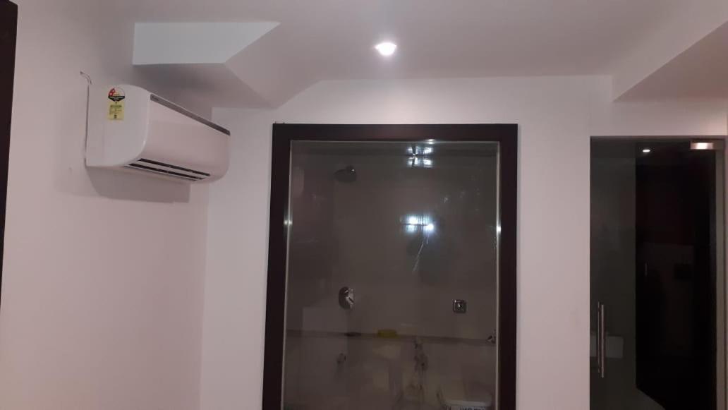 Dukes Plaza Hotel Kalyan Bagian luar foto